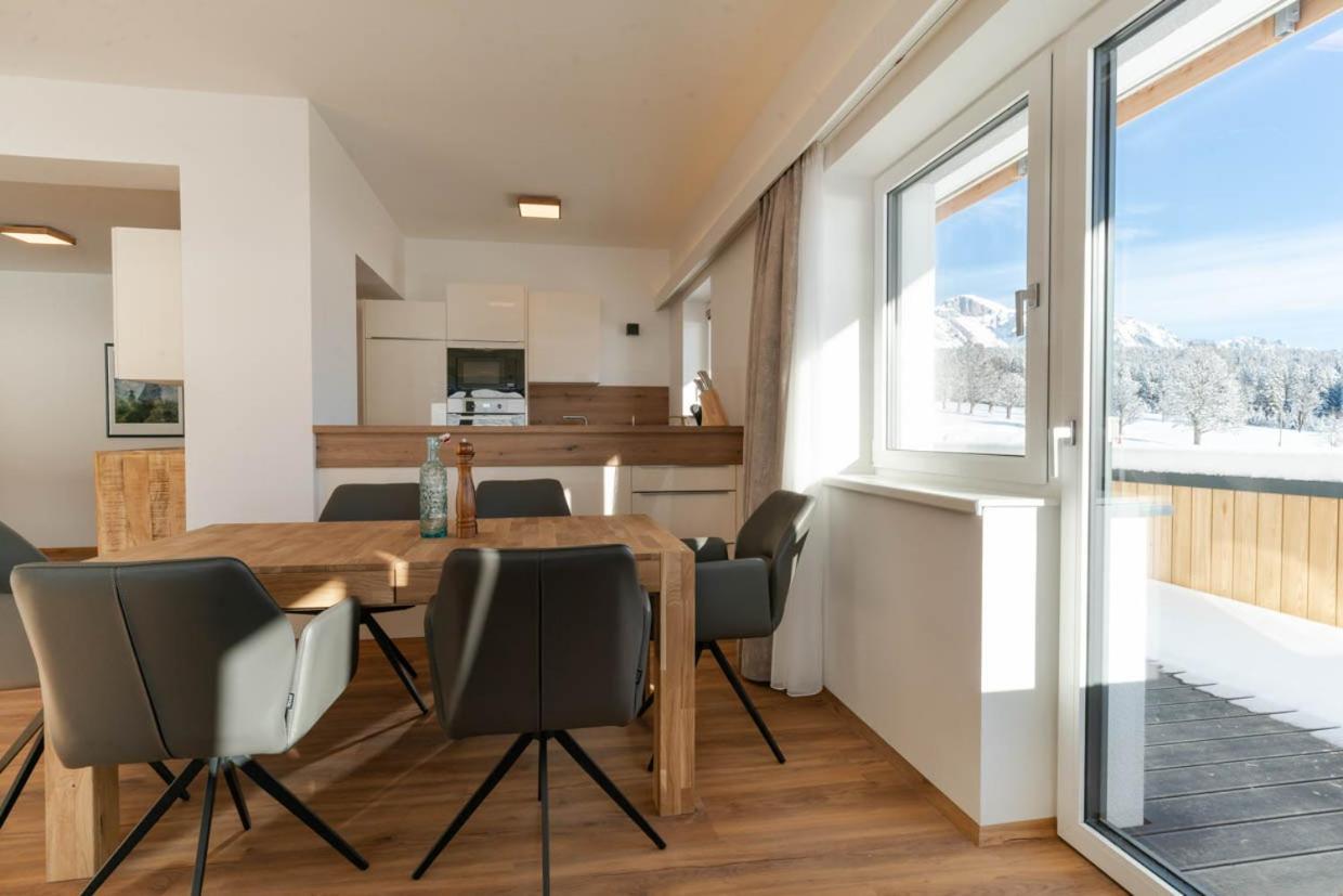 Waldrand Apartments ラムサウ・アム・ダッハシュタイン エクステリア 写真