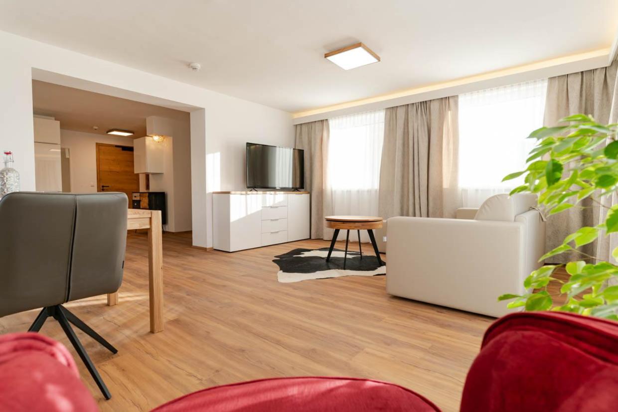 Waldrand Apartments ラムサウ・アム・ダッハシュタイン エクステリア 写真