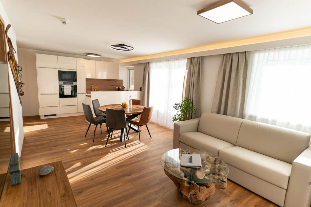 Waldrand Apartments ラムサウ・アム・ダッハシュタイン エクステリア 写真