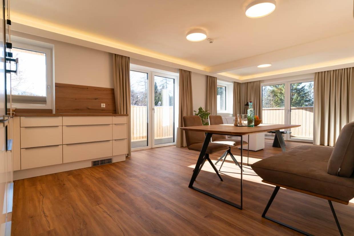 Waldrand Apartments ラムサウ・アム・ダッハシュタイン エクステリア 写真